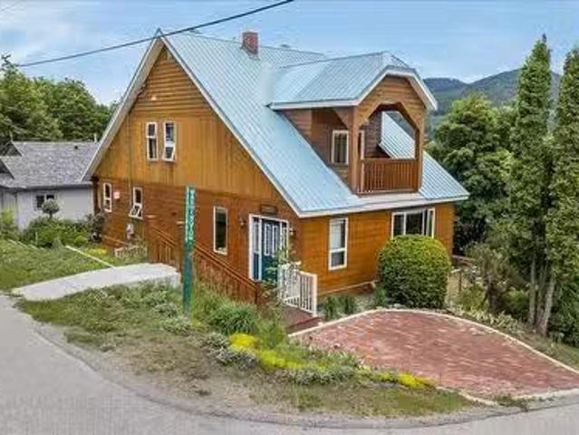 House for sale in Rossland, British Columbia