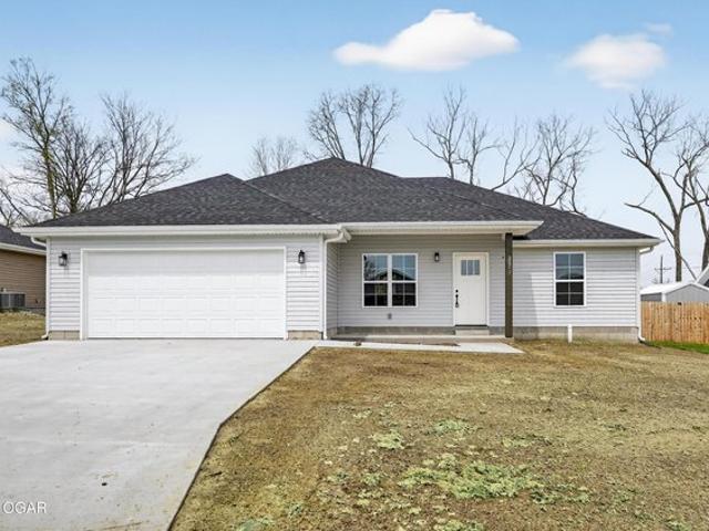 House for sale in Carthage, Missouri