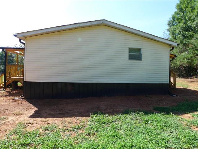 House for sale in Yadkinville, North Carolina
