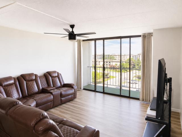 Condo for sale in Lombard, Illinois