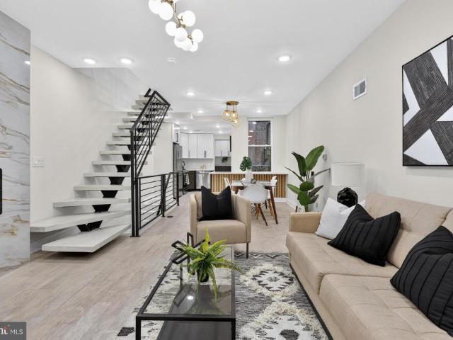 Townhouse for sale in Philadelphia, Pennsylvania