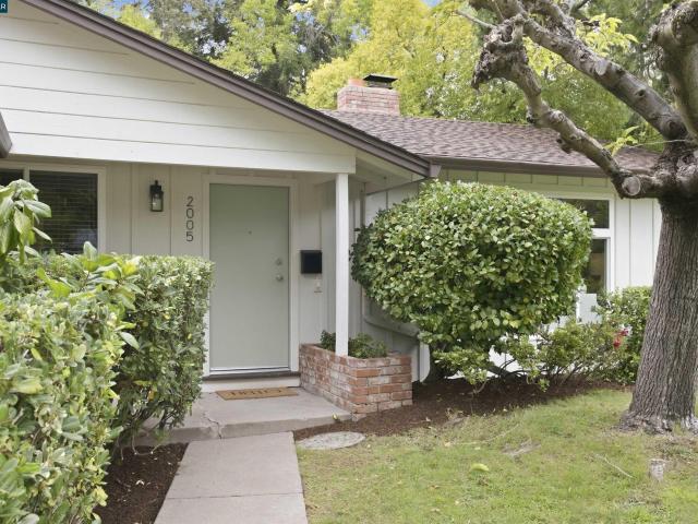House for sale in Pleasant Hill, California