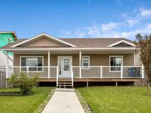 House for sale in Nanton, Alberta