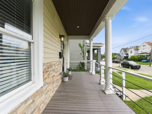 House for sale in Evanston, Roselawn