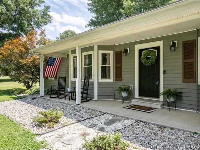 House for sale in Henryville, Indiana