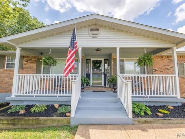 House for sale in Poplar Bluff, Missouri