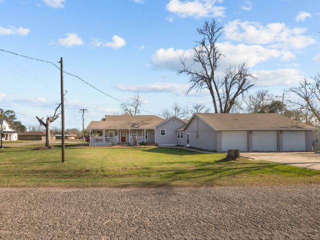 Property for sale in Danbury, Texas