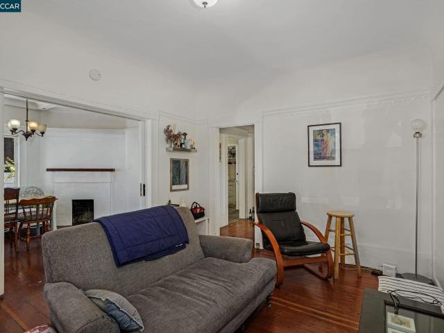House for sale in Berkeley House for sale in Berkeley