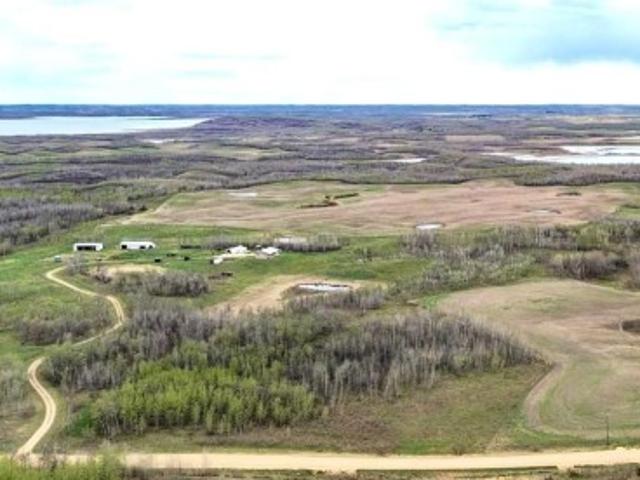 Farm for sale in Alberta