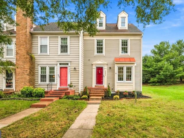 Townhouse for sale in Ashburn Village, Ashburn