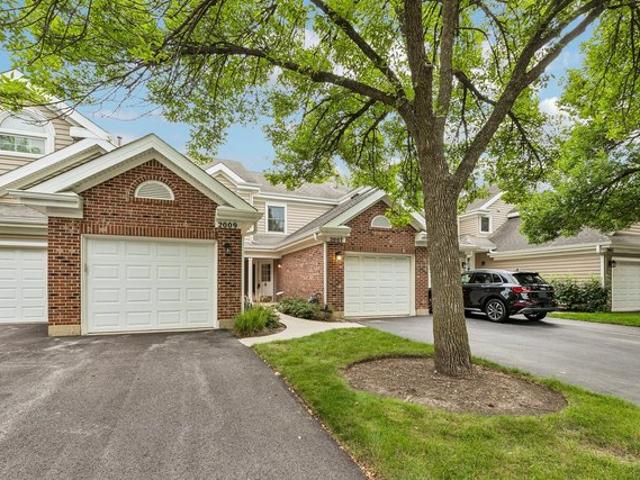 Townhouse for sale in Arlington Heights, Illinois