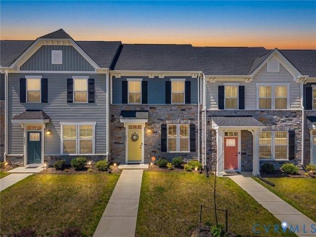 Townhouse for sale in Virginia