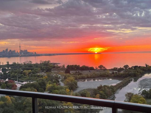 Property for rent in Etobicoke—Lakeshore, Toronto