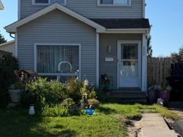 House for sale in Wedgewood, Alberta