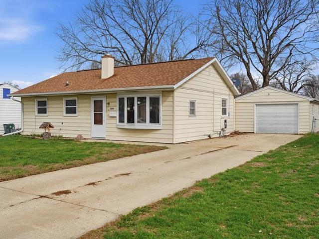 House for sale in Whiteside, Illinois