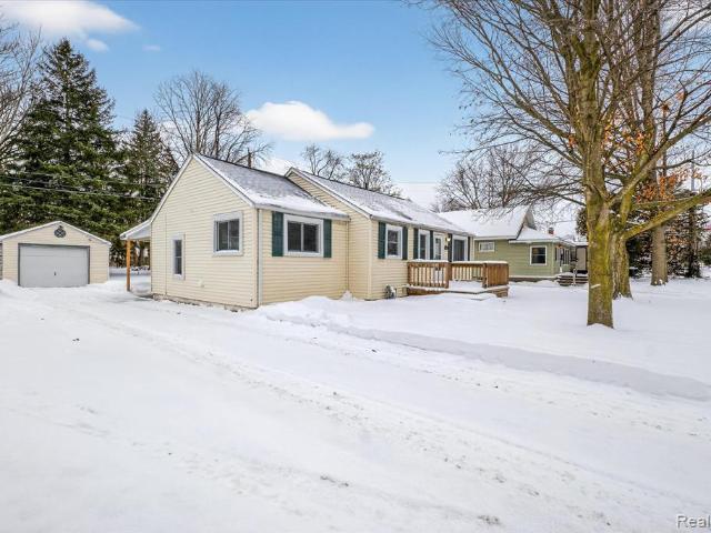House for sale in Fort Gratiot, Michigan