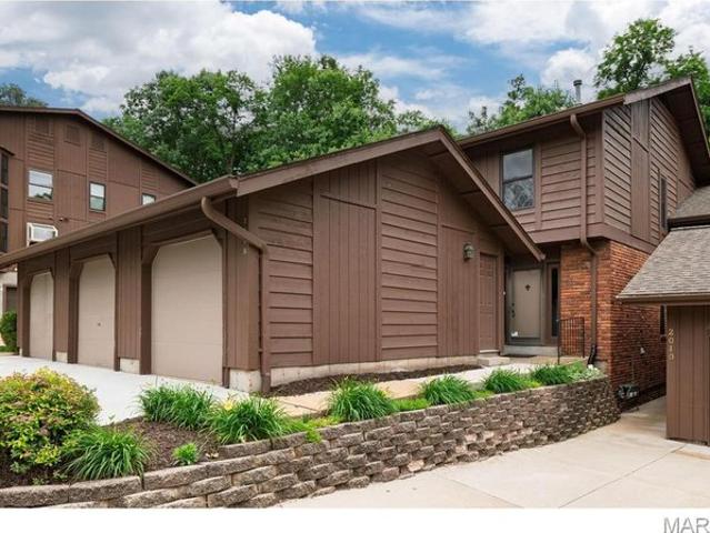 Townhouse for sale in Kirkwood, Missouri