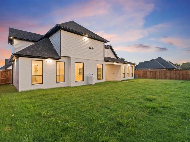 House for sale in Pottsboro, Texas