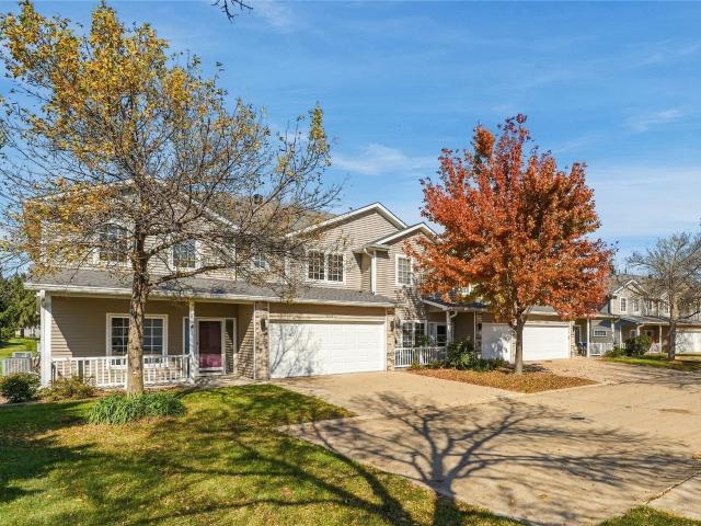 Condo for sale in Fountain Pointe Condominiums, Ankeny