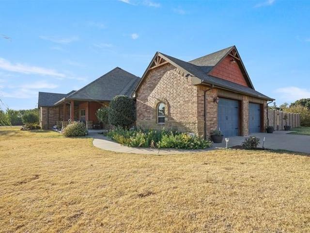 House for sale in Purcell, McClain County