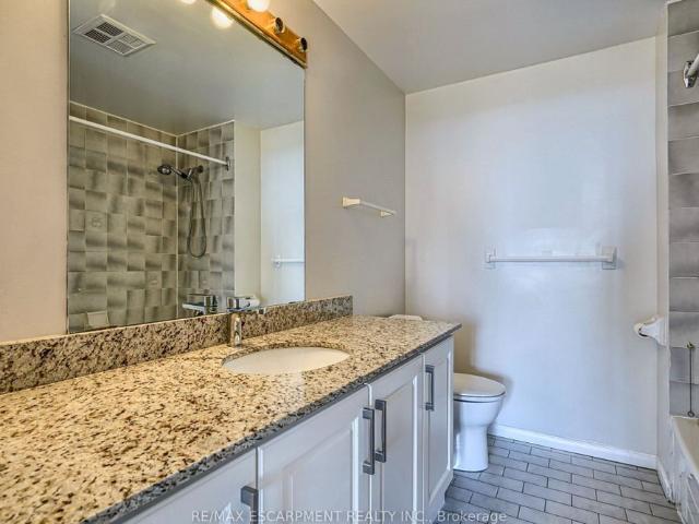 House for rent in Maple, Burlington