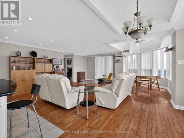Condo for sale in Hurontario, Mississauga