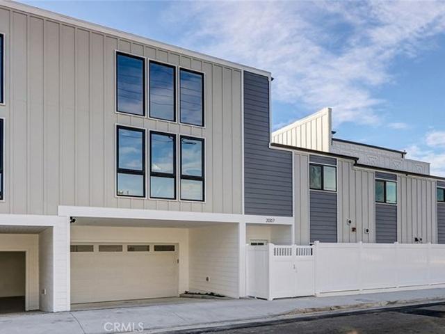 Townhouse for sale in Redondo Beach, California