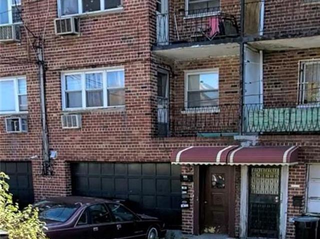 House for sale in Arverne, New York