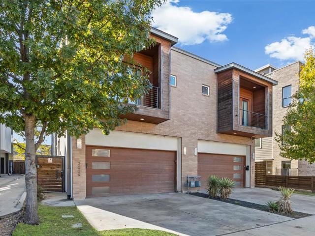 House for sale in Dallas, Texas