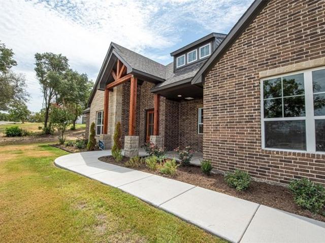 House for sale in Azle, Texas