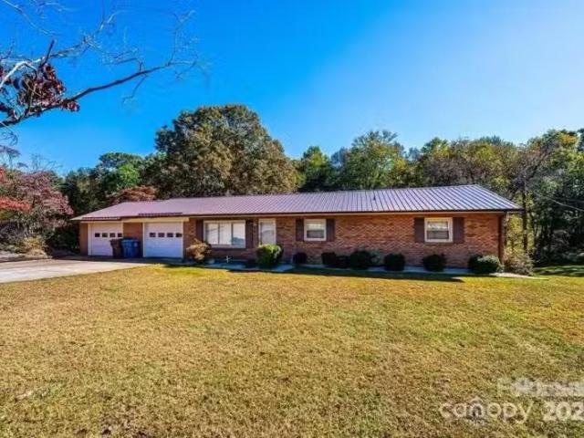 House for rent in Hickory