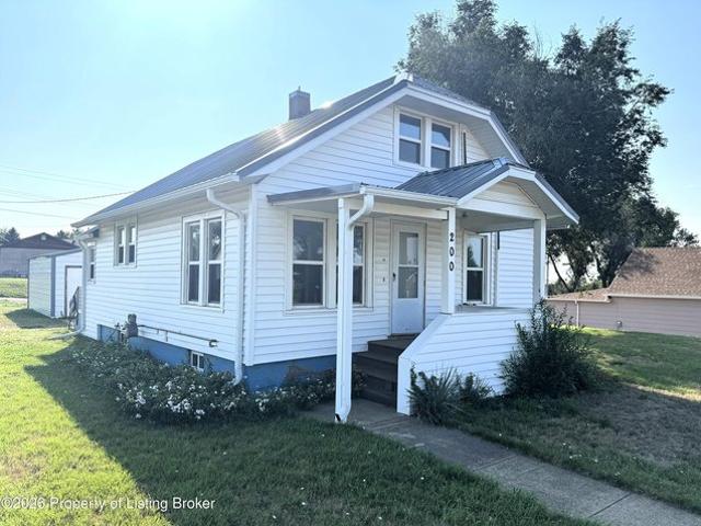 House for sale in Hettinger, North Dakota