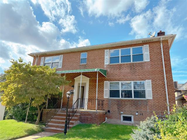 House for sale in Queens County, New York