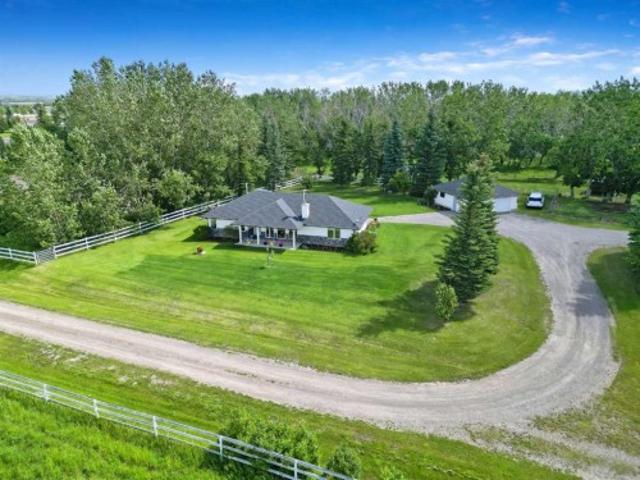 House for sale in Alberta