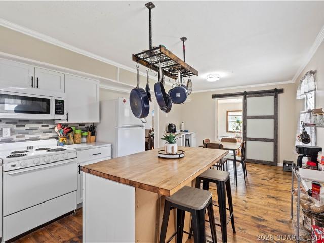 House for sale in Barnett, Missouri