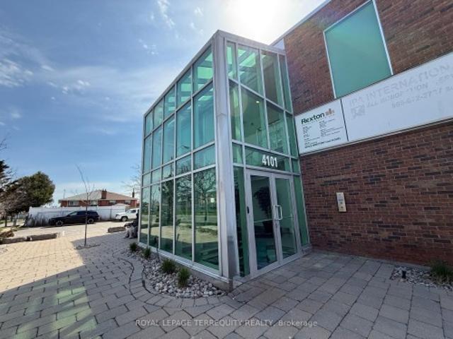 Commercial for rent in York, Ontario