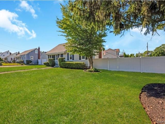 House for sale in Huntington, New York