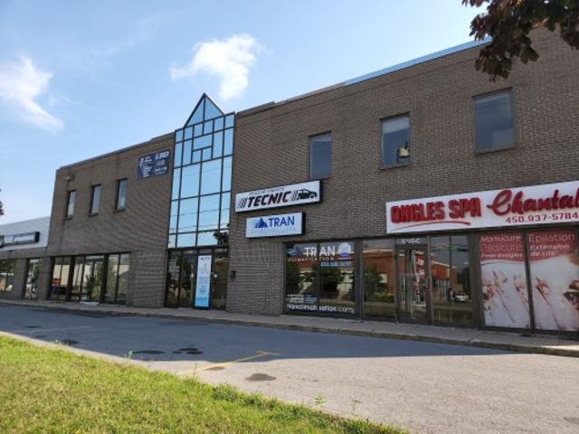 Commercial for rent in Auteuil, Laval (région administrative)