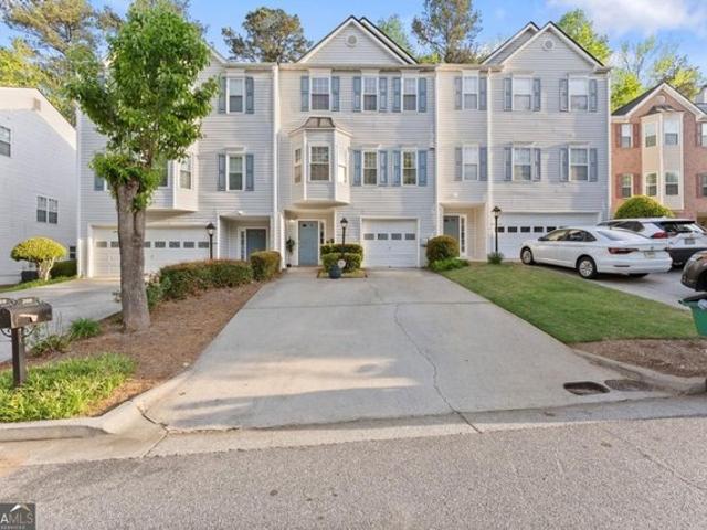 Townhouse for sale in Johns Creek, Georgia