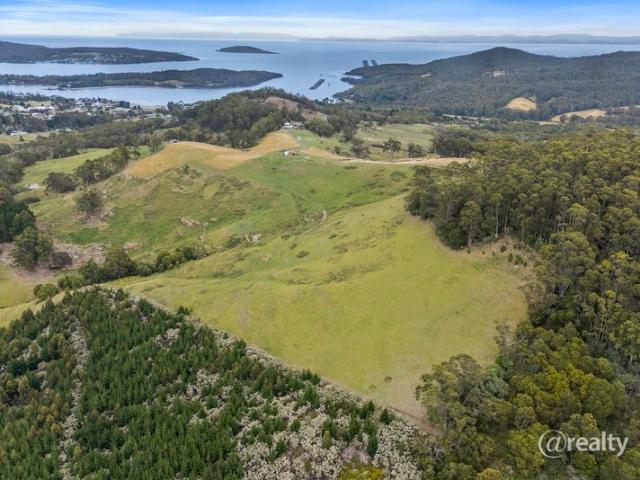 Acreage for sale in Nubeena, Tasmania