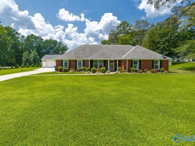 House for sale in Harvest, Alabama