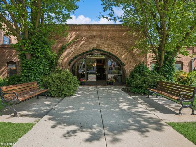 Property for sale in Barrington, Illinois