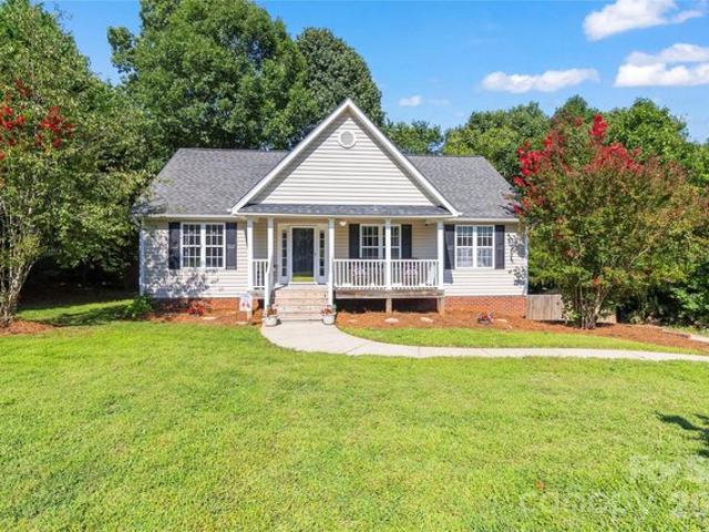 House for sale in Mount Holly, North Carolina