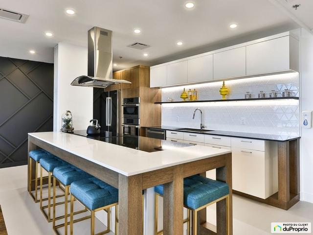 Apartment for rent in Candiac, Montérégie