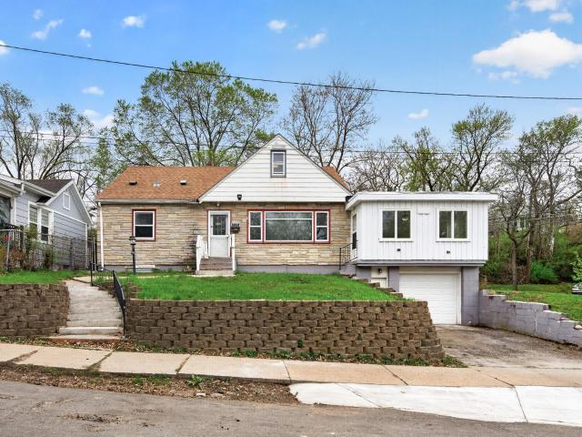 House for sale in West Side, Ramsey