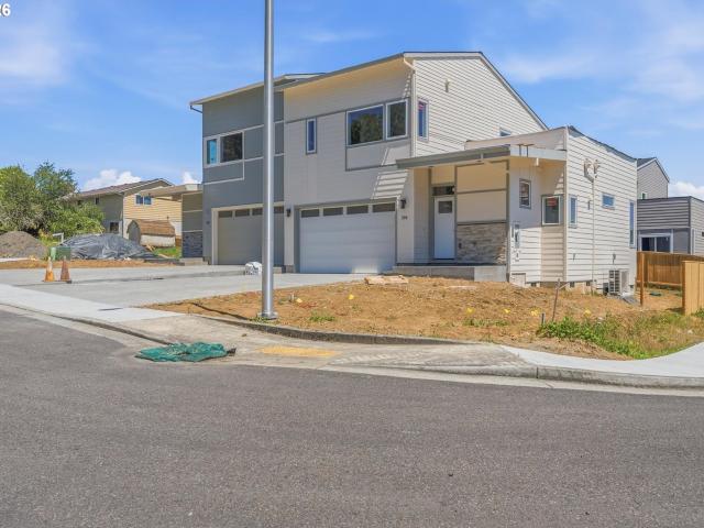 Townhouse for sale in Oregonia