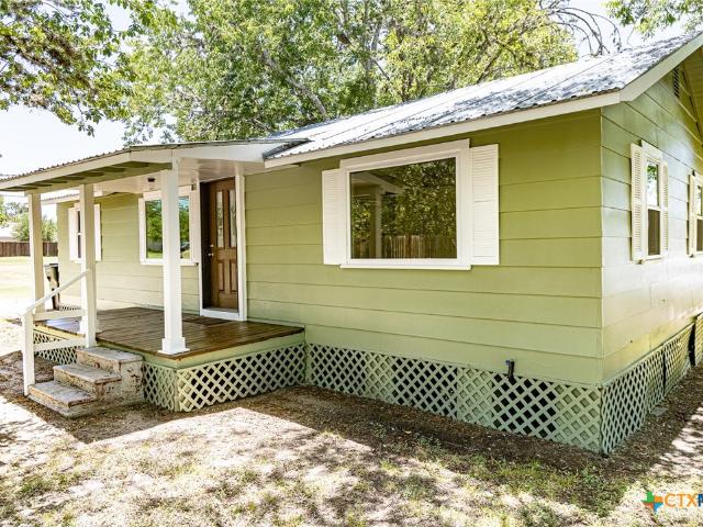 House for sale in Hallettsville, Texas