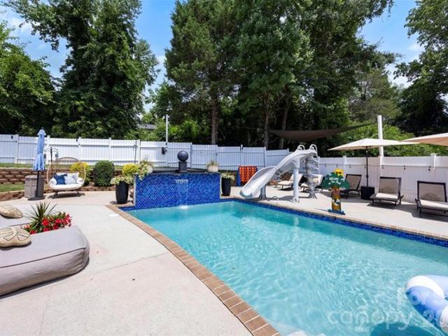 House for sale in Stanley, North Carolina