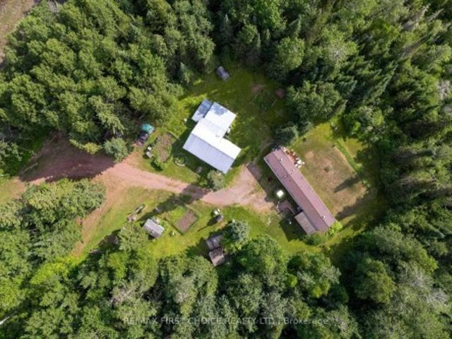 House for sale in Unorganized Thunder Bay District, Northwestern Ontario