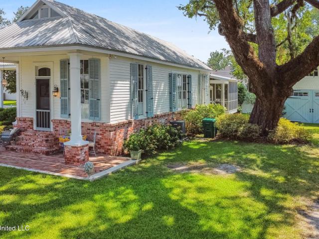 House for sale in Bay Saint Louis, Mississippi